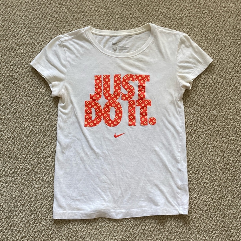 Nike Graphic Just Do It Tee Classic T-Shirt 100% Cotton White Red Shirt XS EUC